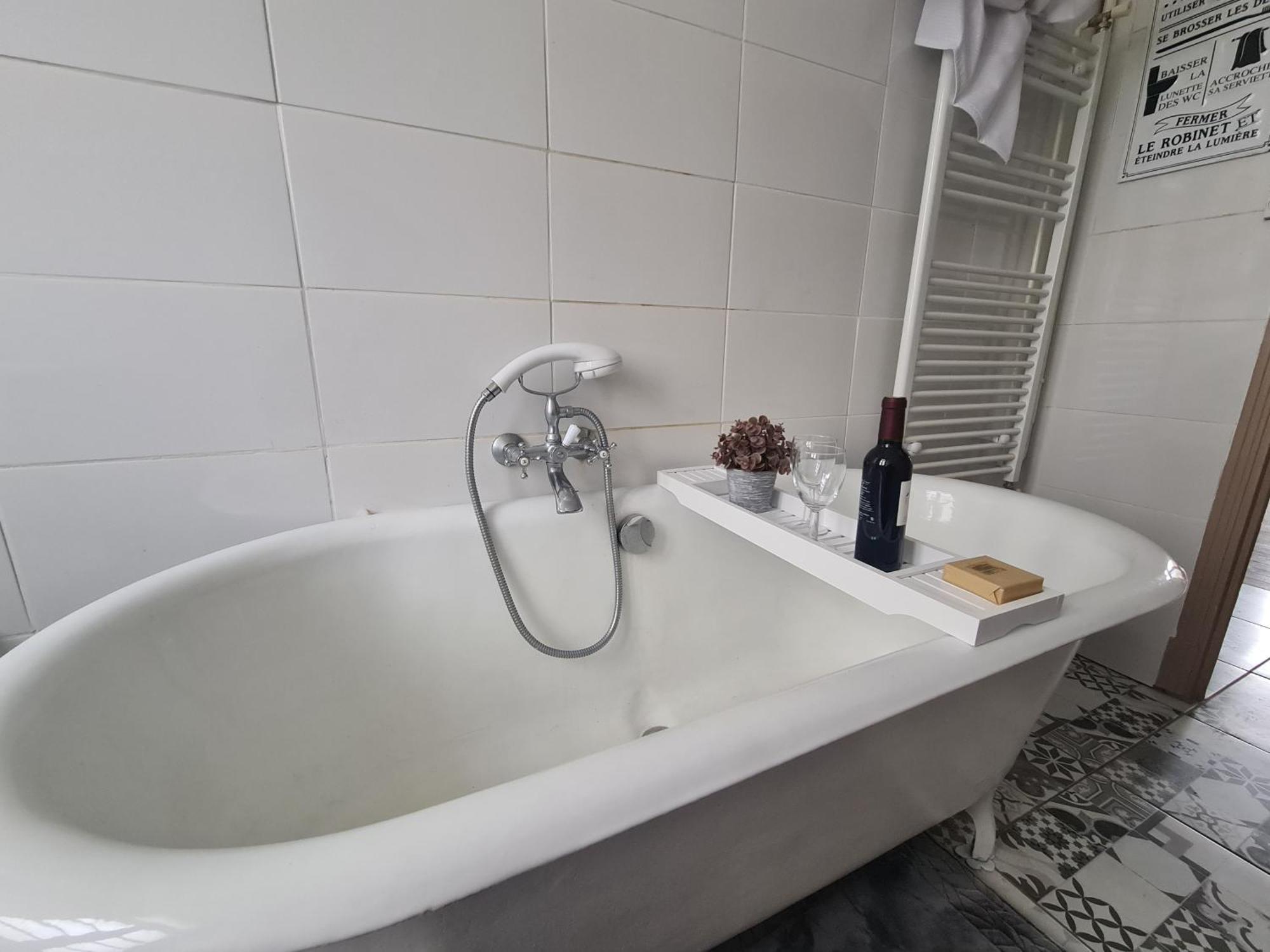 קרקסון Spacious Luxury 2 Bed Appartment מראה חיצוני תמונה